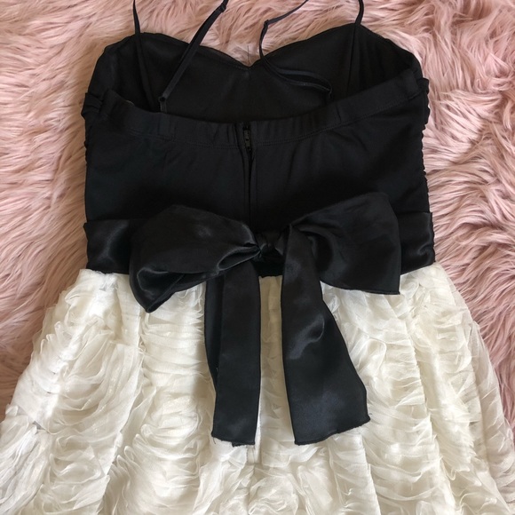 🎉 HP 🎉 NWOT Black and White Colorblock Dress - Picture 5 of 6